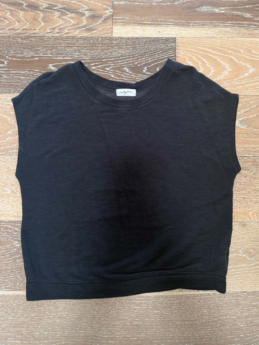Carly Jean Los Angeles Sleeveless Black Ribbed Knit Top